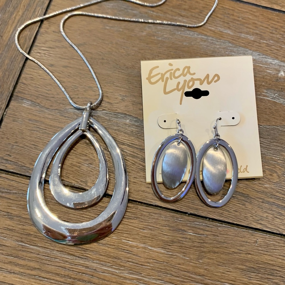 Erica Lyons necklace and earring set! Brand new!
